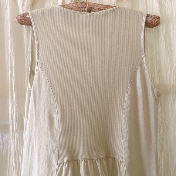 Inizio Linen Dress-Asymmetrical Hem-Cream-Size Med - Picture 4 of 8